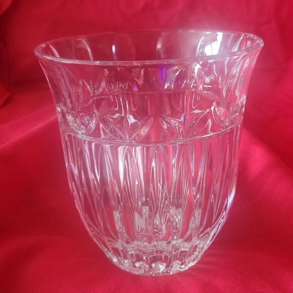 Vintage Block Heavy Crystal Tulip Vase Spring Great Condition - Picture 1 of 8